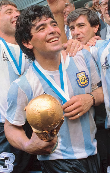 Maradona è uno dei migliori centrocampisti offensivi della storia