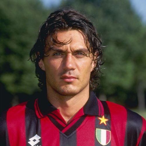 Paolo Maldini è uno dei migliori giocatori italiani della storia